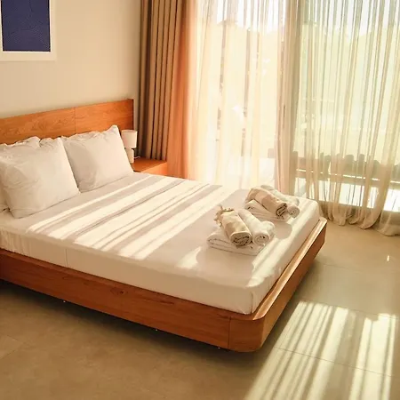 Villa Ashta - Aura *