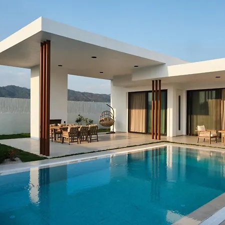 Villa Ashta - Aura *