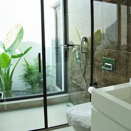 Ashta - Aura Villa *